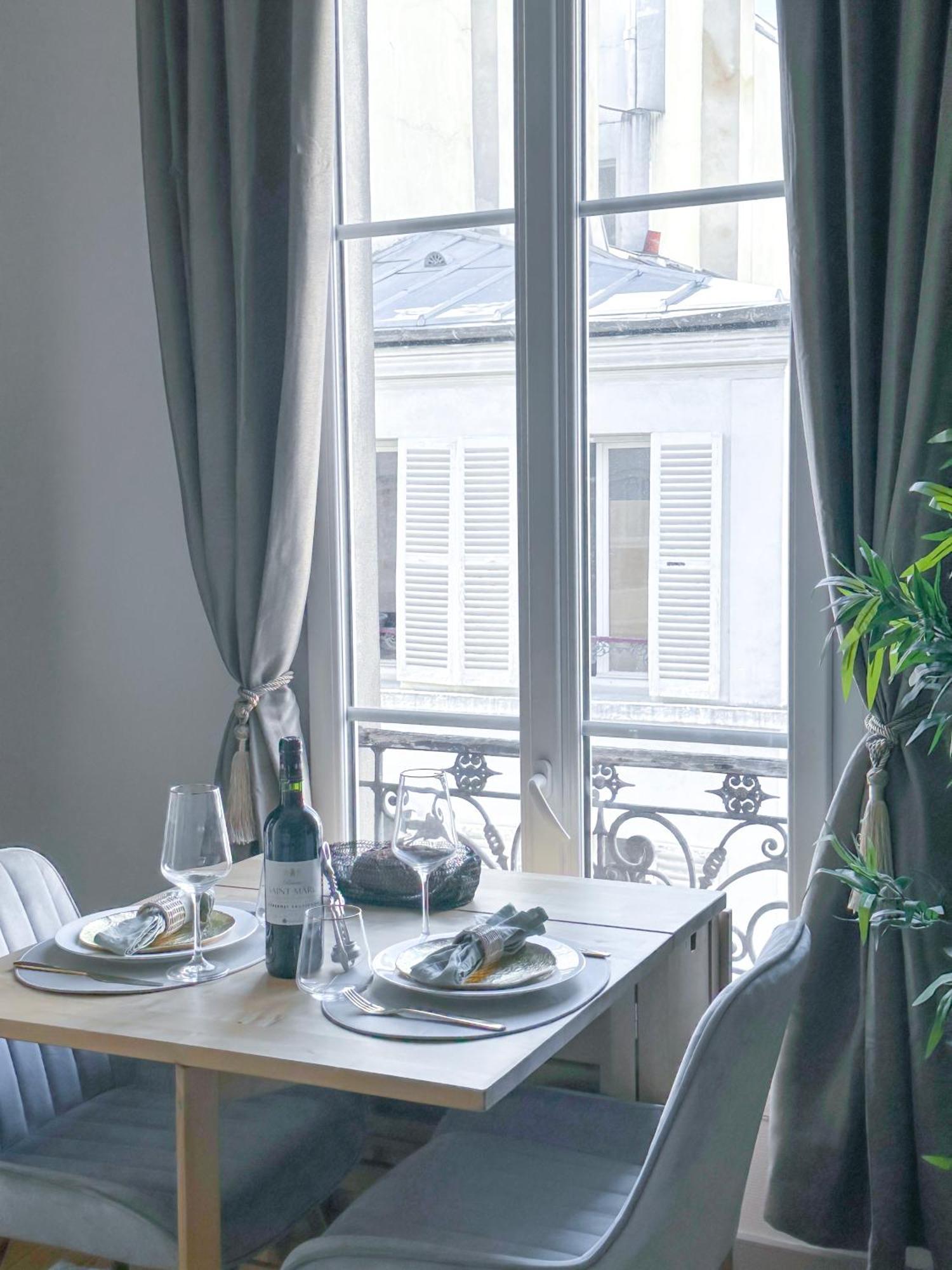 - Buttes Chaumont's Park -entire Flats Appartamento Parigi
