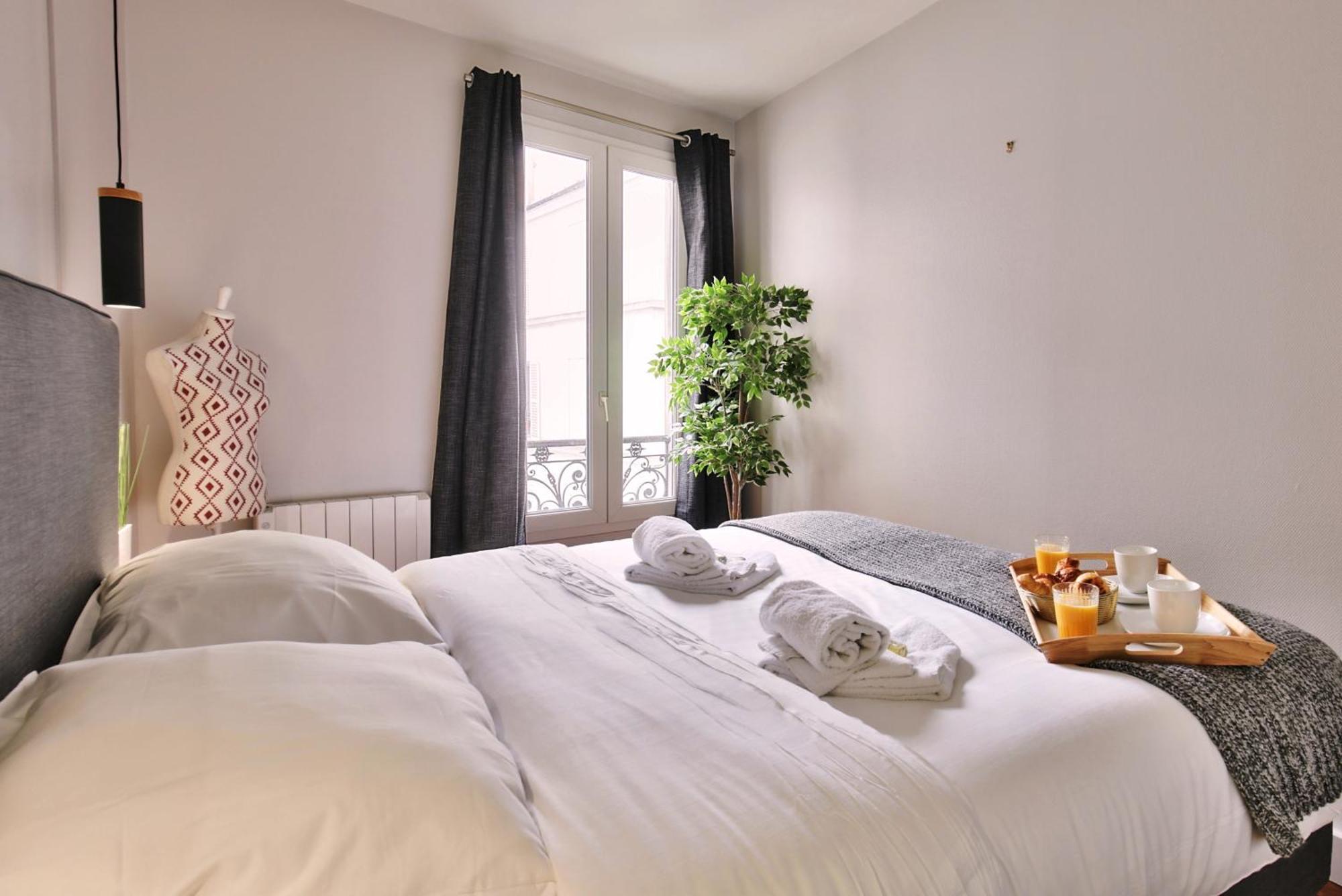 - Buttes Chaumont's Park -entire Flats Parigi