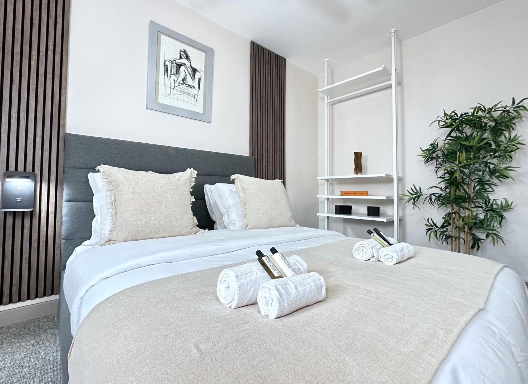 - Buttes Chaumont's Park -entire Flats Appartamento Parigi