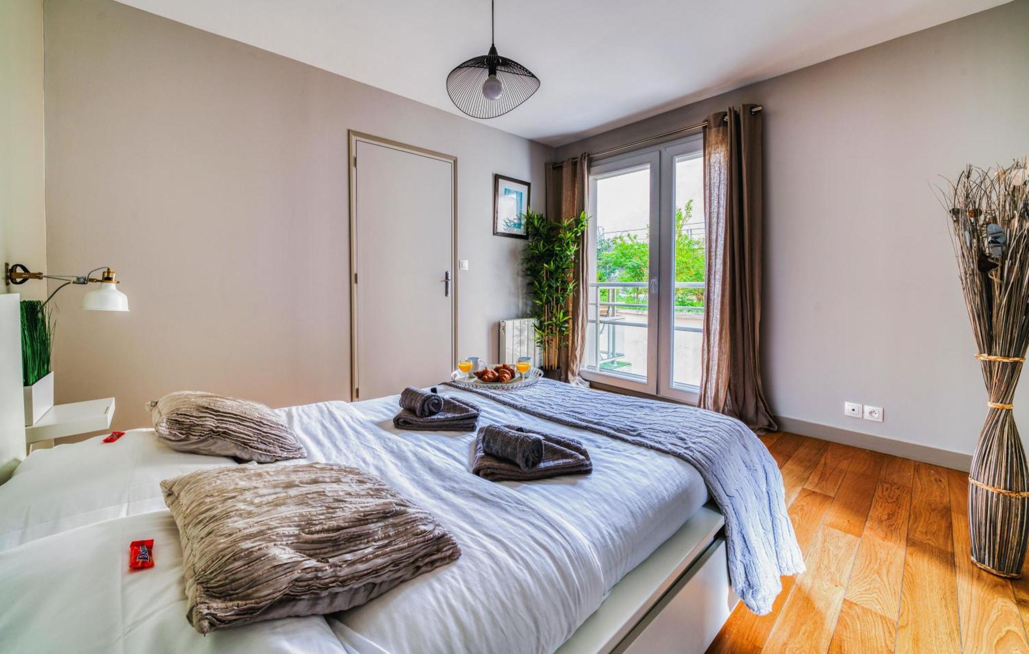 - Buttes Chaumont's Park -entire Flats Appartamento *
