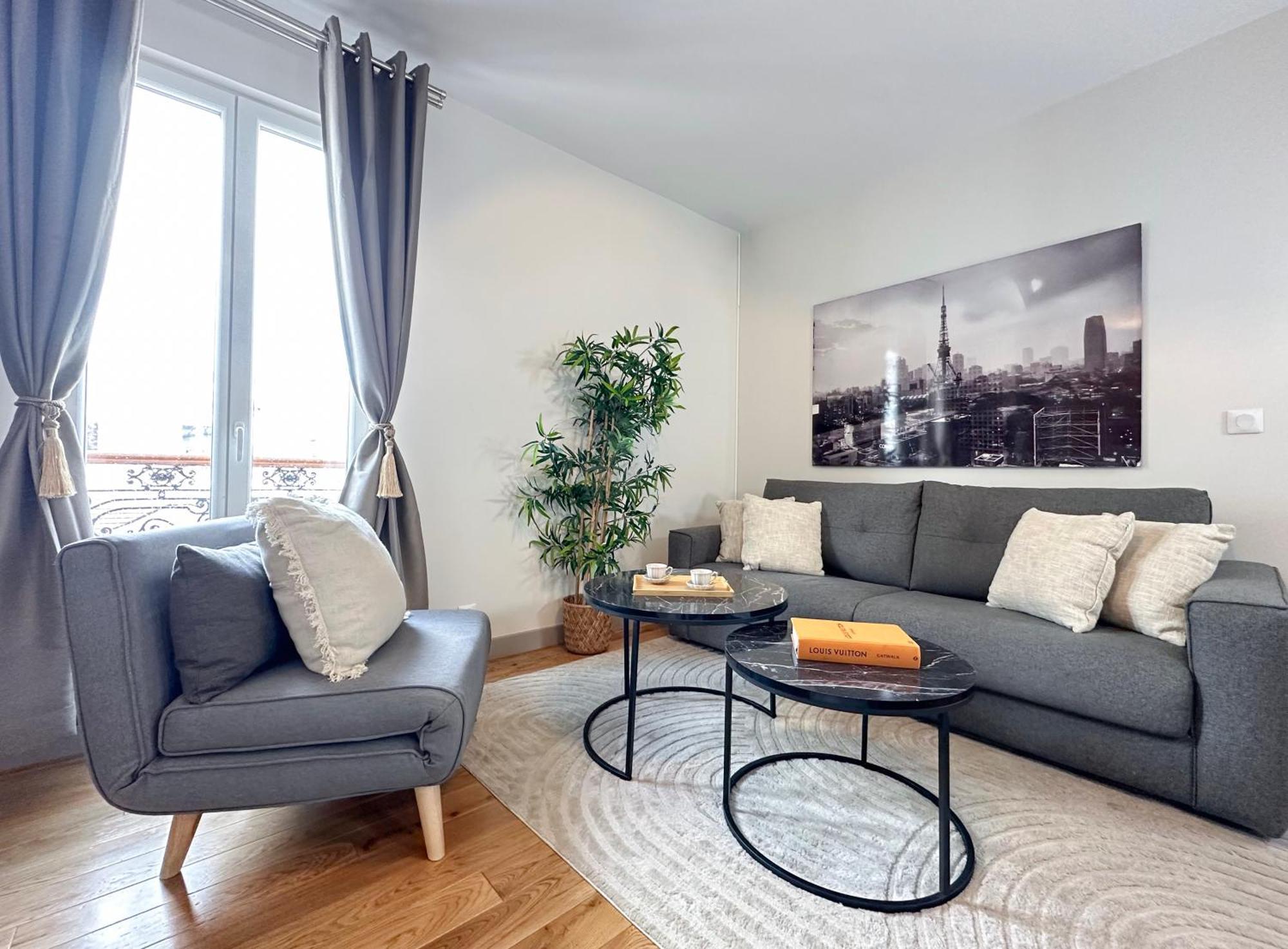 - Buttes Chaumont's Park -entire Flats Parigi